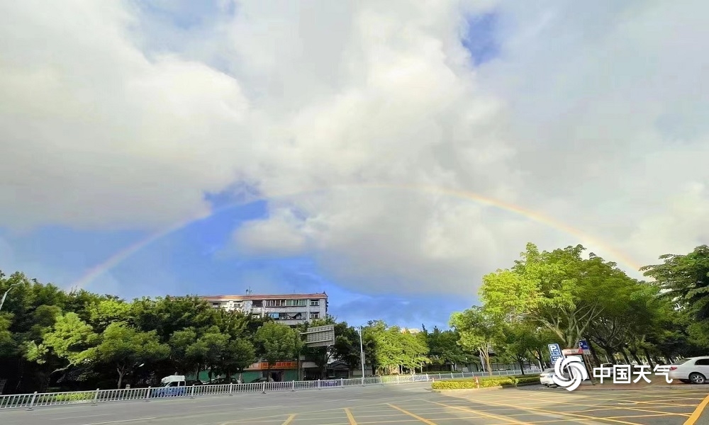 福建雨后彩虹：最新气象资讯，共赏清新美景